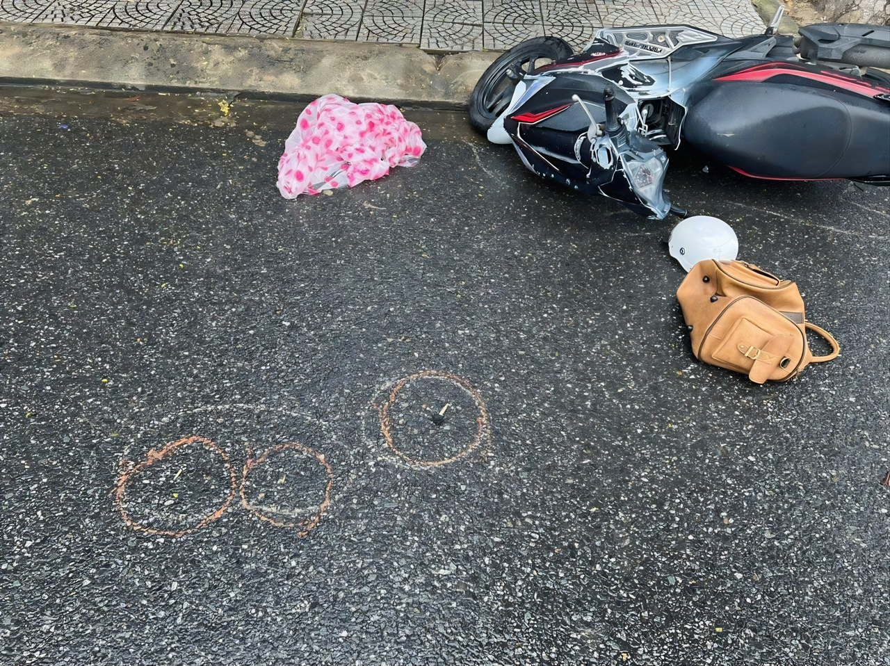 Kẻ cướp nổ súng, tấn công bảo vệ cướp một ngân hàng ở Đà Nẵng