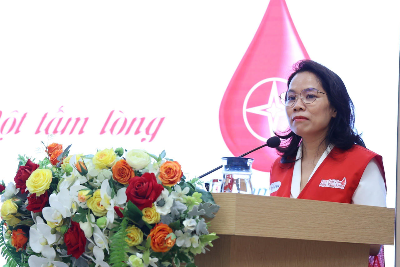 Hơn 2.300 CBCNV EVNCPC tham gia hiến máu tại chương trình Tuần lễ hồng EVN lần thứ IX năm 2023