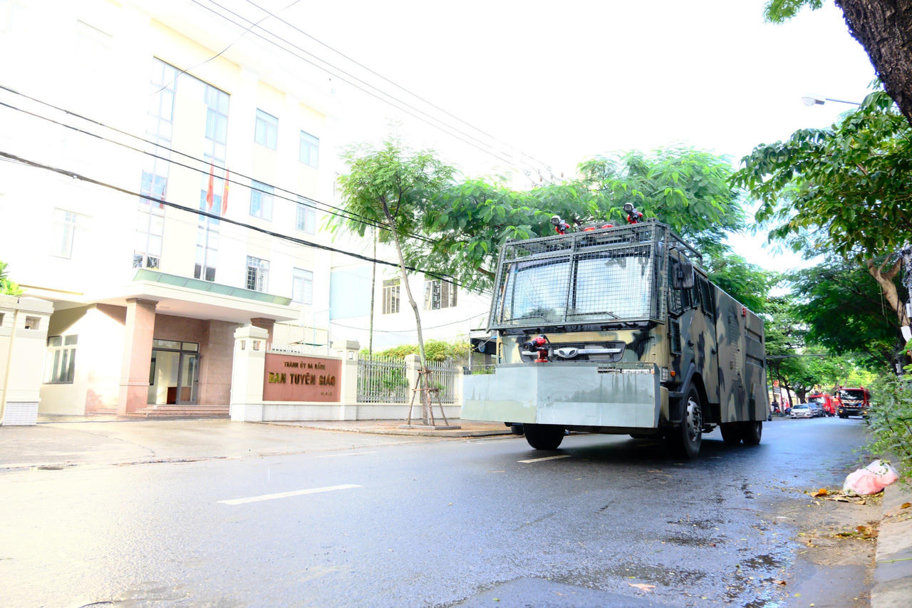 Các địa phương đồng loạt ra quân trấn áp tội phạm dịp Tết Nguyên đán
