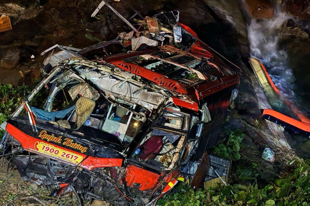 Nguyên nhân ban đầu vụ xe khách lao xuống vực ở cao tốc La Sơn - Túy Loan