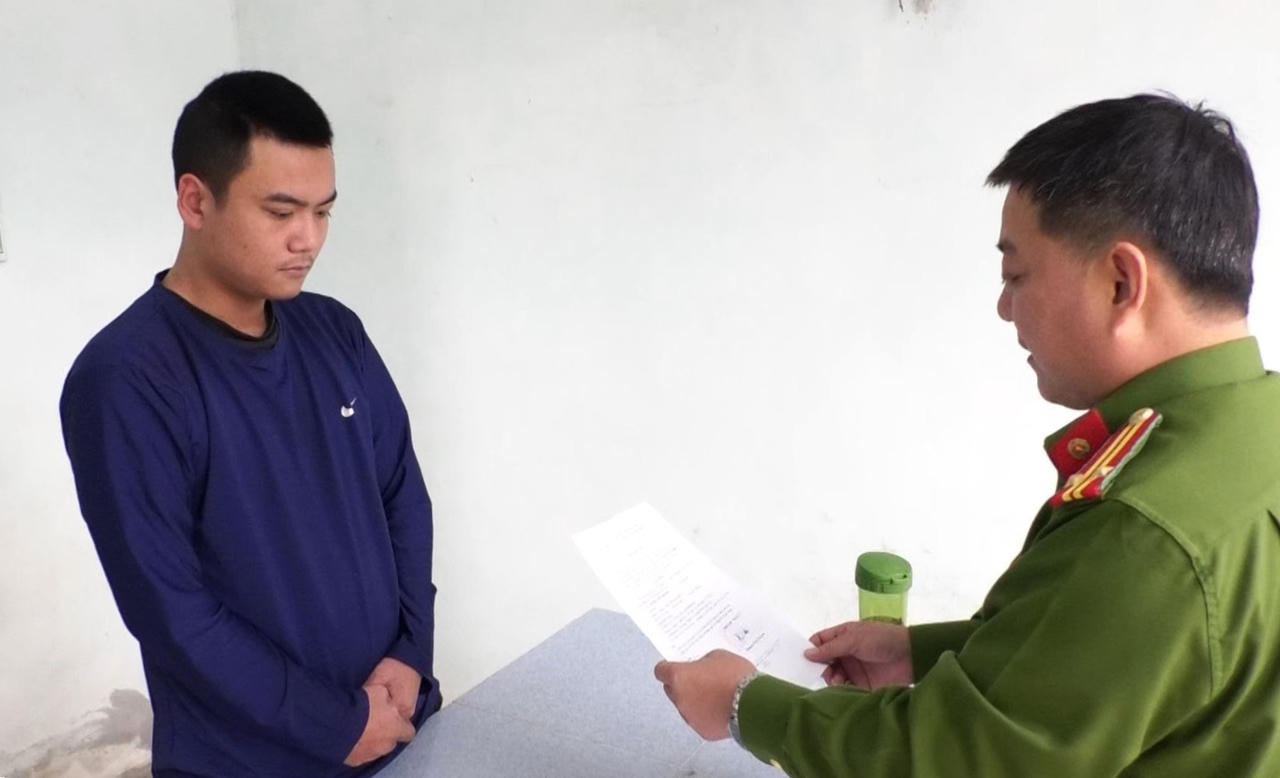 Bắt kẻ cho vay nặng lãi dưới vỏ bọc doanh nhân làm từ thiện ở Đà Nẵng