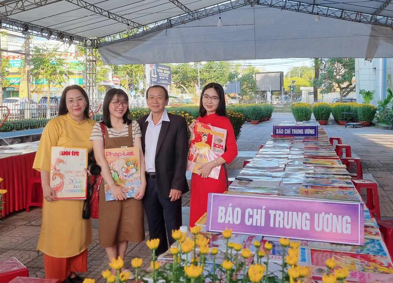 Khai mạc Hội Báo Xuân Giáp Thìn 2024 tại Đà Nẵng và Quảng Ngãi