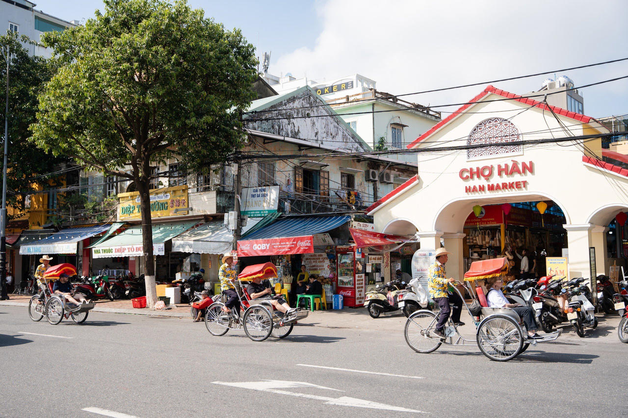 Đà Nẵng rực rỡ sắc màu với những 'đại sứ xích lô du lịch'
