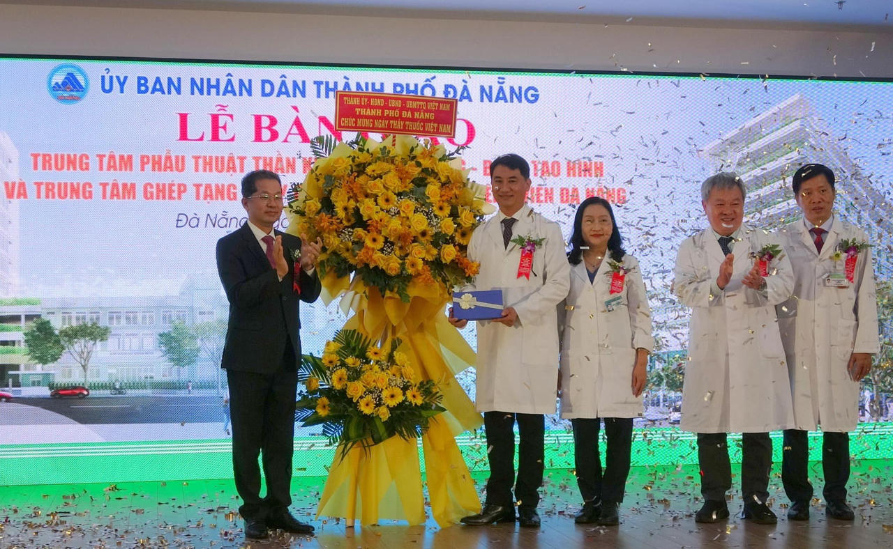 Đà Nẵng đưa vào sử dụng 2 công trình y tế trọng điểm đầu tư gần 1.000 tỷ đồng
