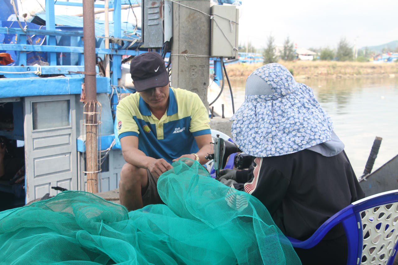 Nhiều tàu cá tại Quảng Nam, Quảng Ngãi phải 'nằm bờ' vì khó tìm lao động đi biển