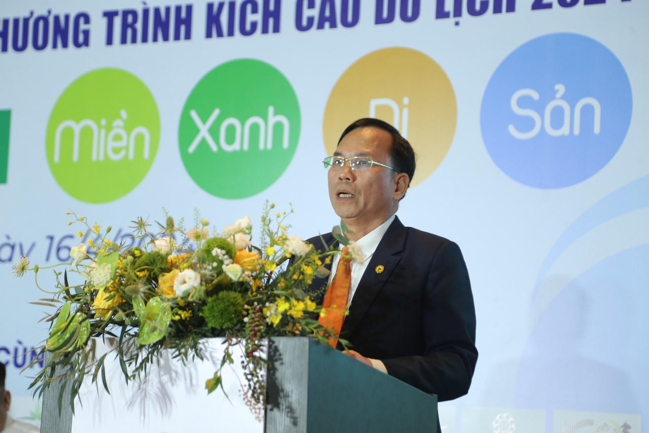 Quảng Nam hút khách du lịch về với 'Miền xanh Di sản'