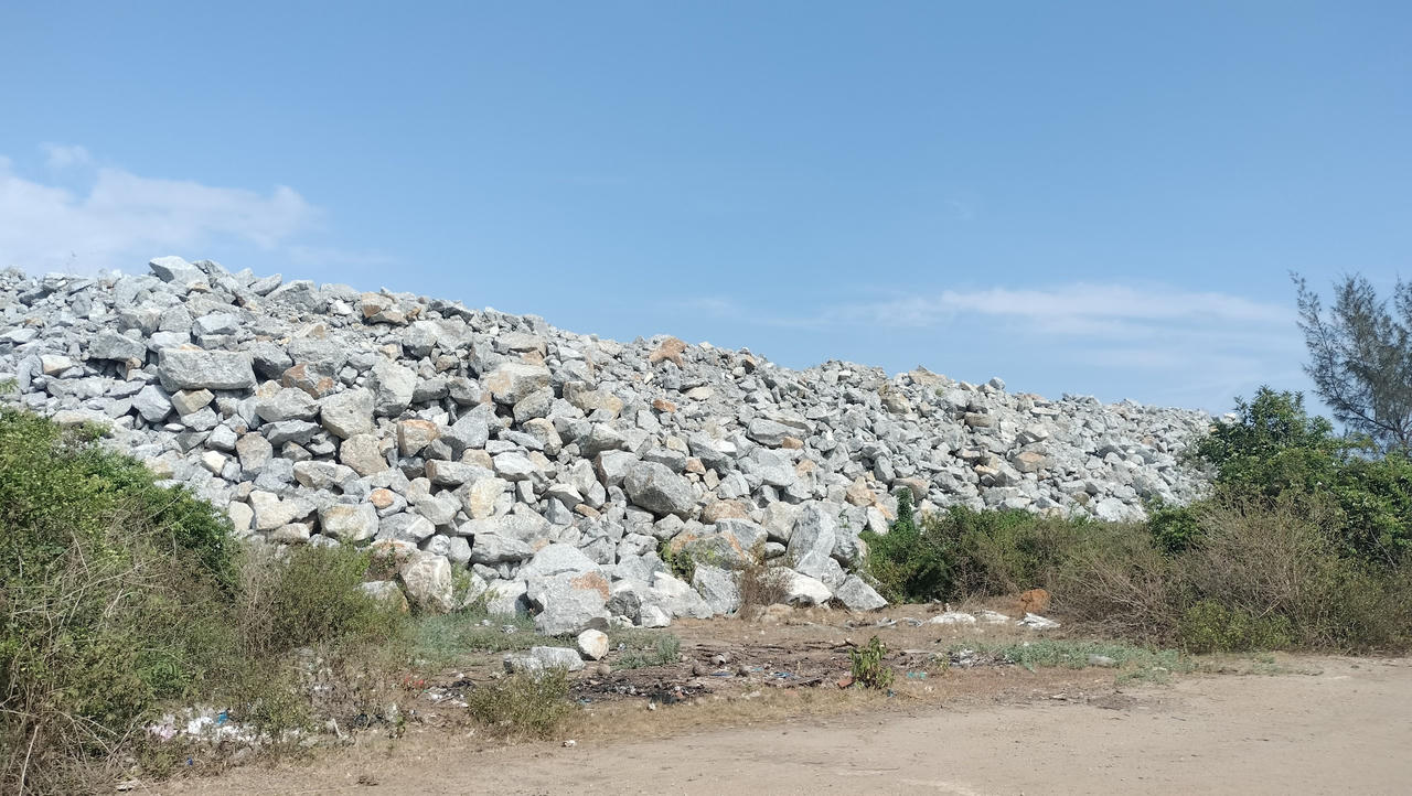 Điều tra việc vận chuyển trên 167.000m3 đá trái phép từ Quảng Ngãi ra Quảng Nam