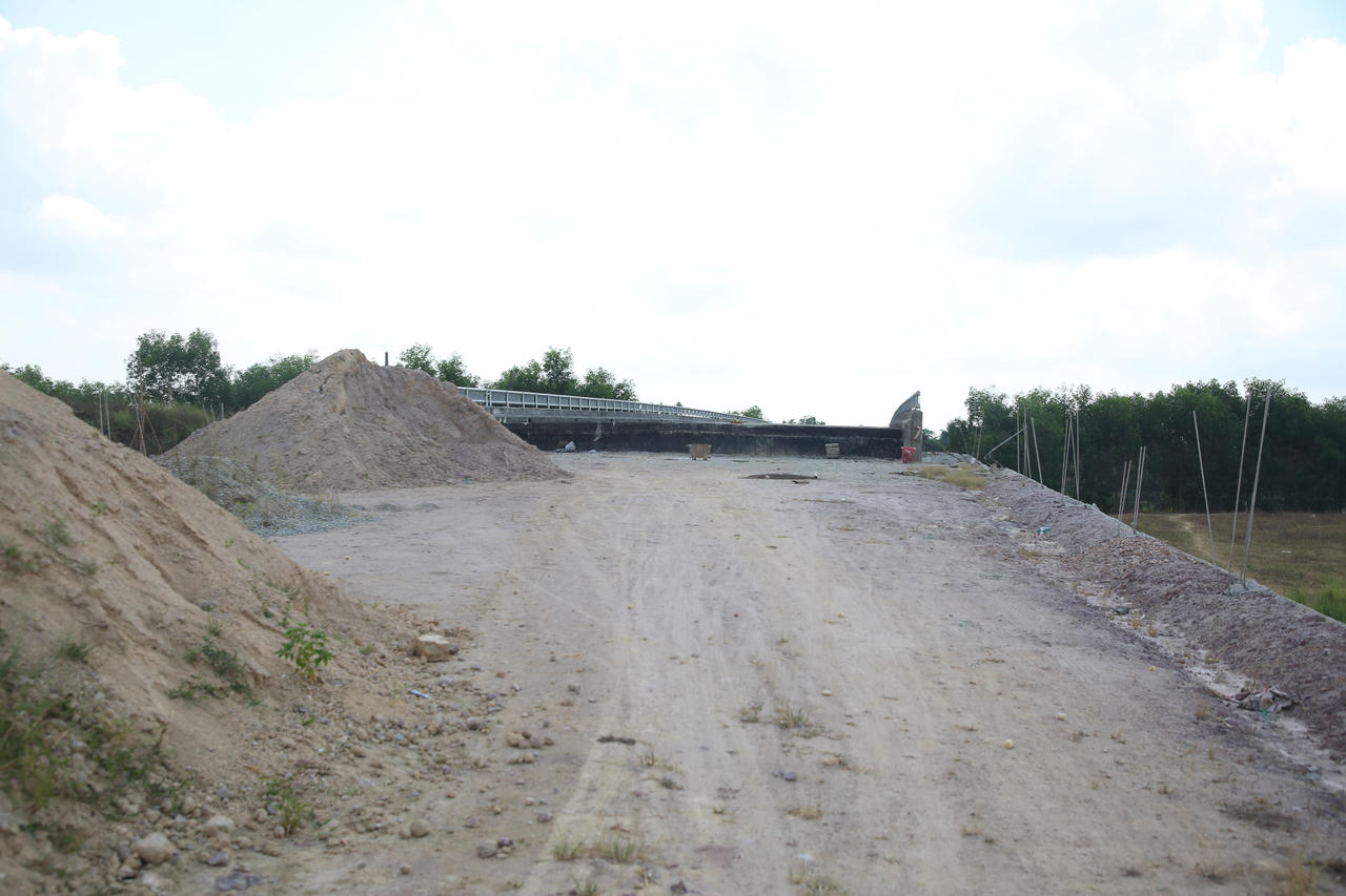 Loạt cầu tiền tỷ 'đắp chiếu' vì thiếu đường dẫn, Quảng Nam chỉ đạo khẩn