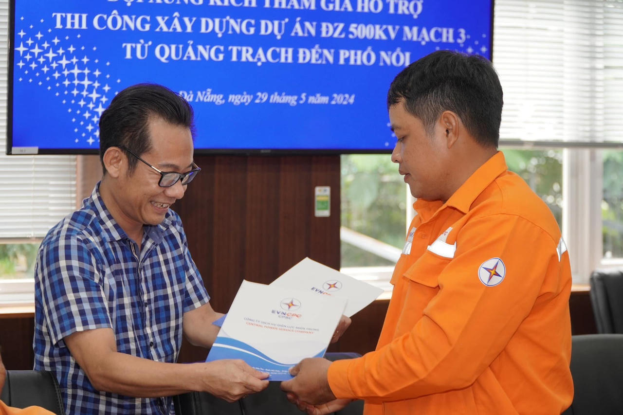 EVNCPC đồng loạt ra quân hỗ trợ hoàn thành dự án đường dây 500kV mạch 3 Quảng Trạch - Phố Nối