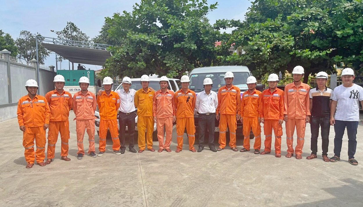 EVNCPC đồng loạt ra quân hỗ trợ hoàn thành dự án đường dây 500kV mạch 3 Quảng Trạch - Phố Nối