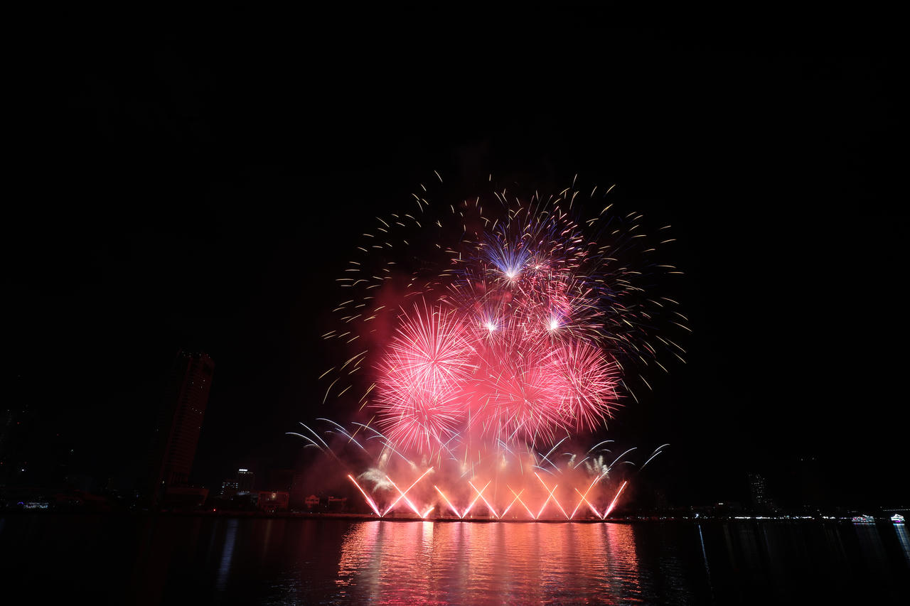 Bừng sáng đêm Đà Nẵng với màn khai mạc DIFF 2024 của đội Pháp và Việt Nam