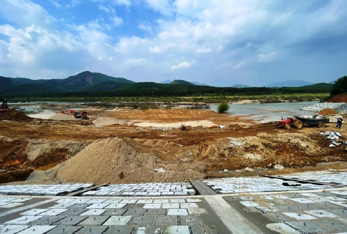 Dự án kè chống sạt lở ở Quảng Ngãi tăng tốc về đích đúng hạn 