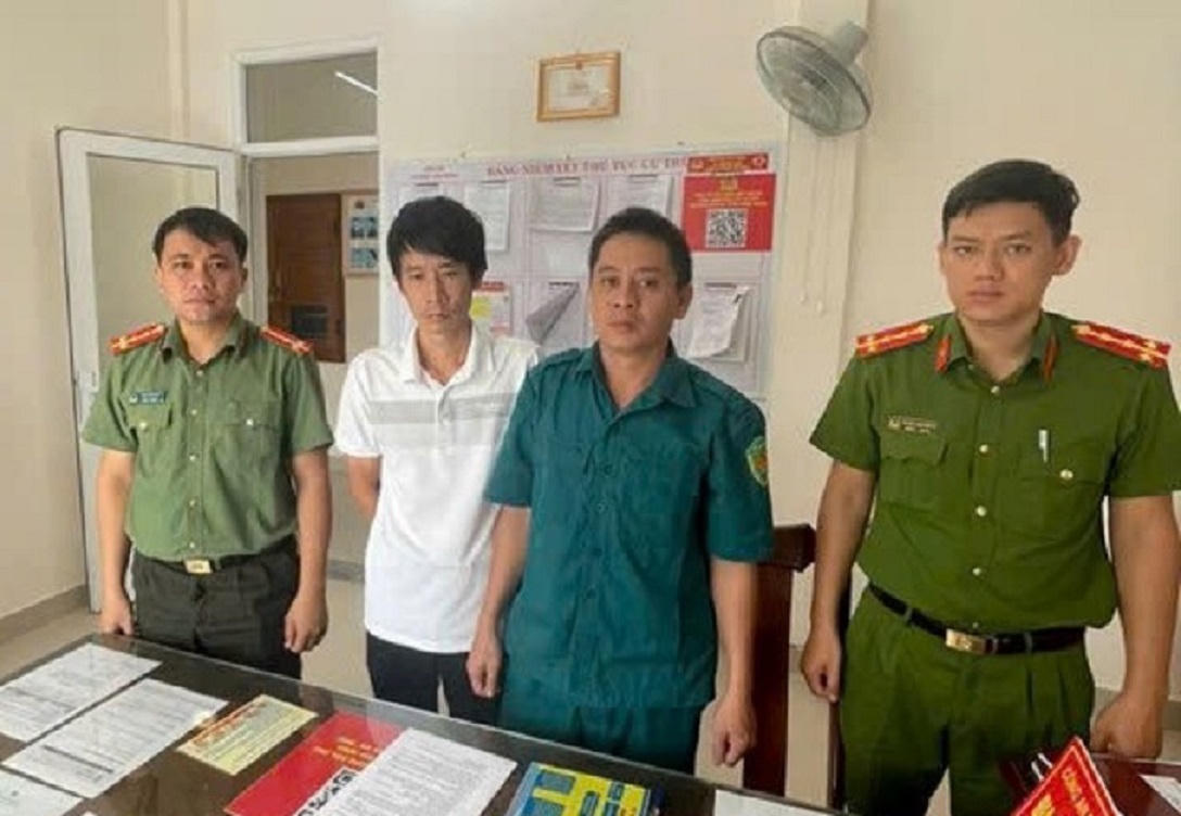 Thêm hai bị can “giúp sức” 6 người nước ngoài ở lại Việt Nam bị khởi tố