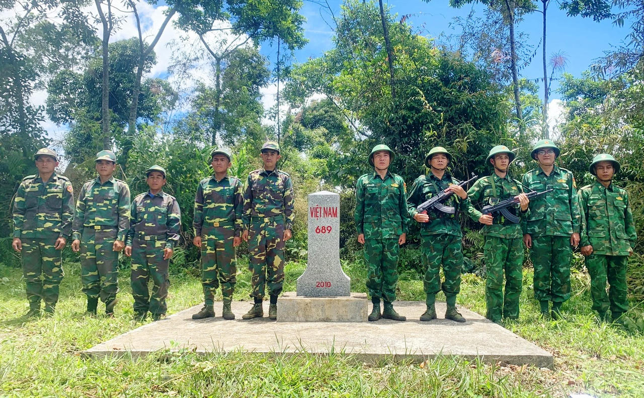 Xây dựng tuyến biên giới Việt Nam - Lào hòa bình, ổn định và phát triển bền vững