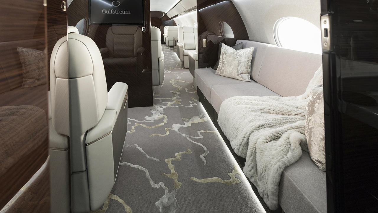 Khám phá 5 siêu phẩm máy bay Gulfstream vừa xuất hiện tại Đà Nẵng 