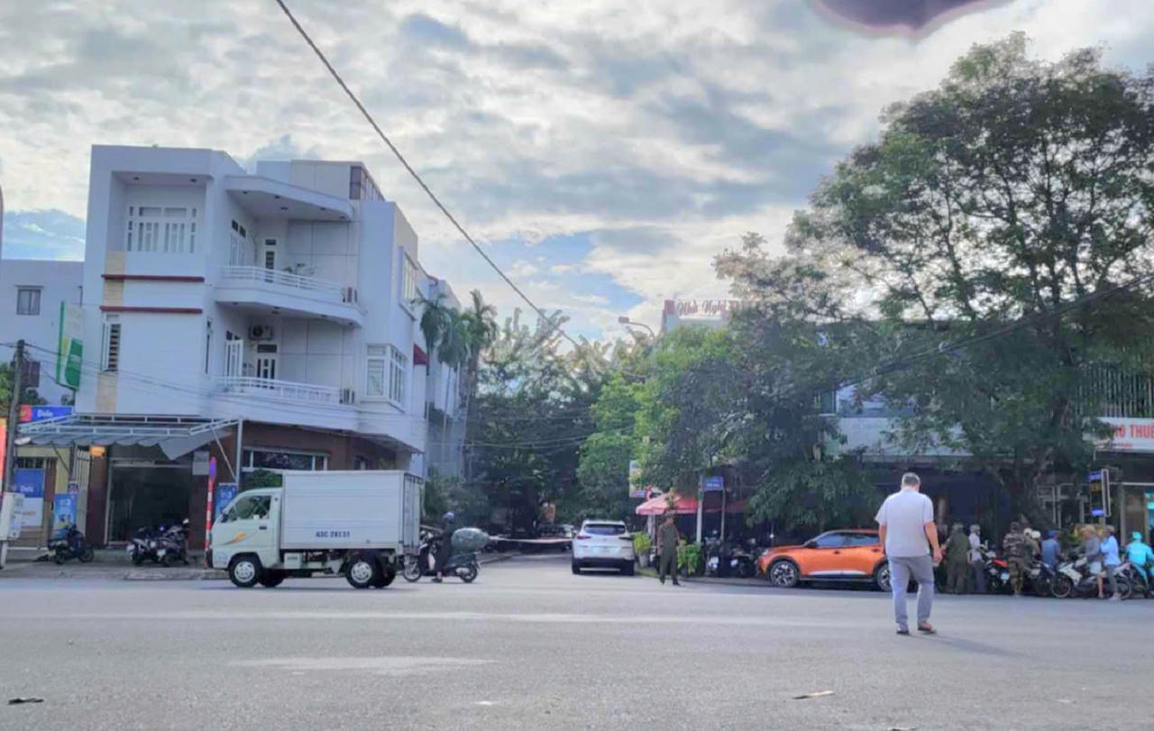 Sát hại bạn gái trong nhà nghỉ rồi tự tử bất thành