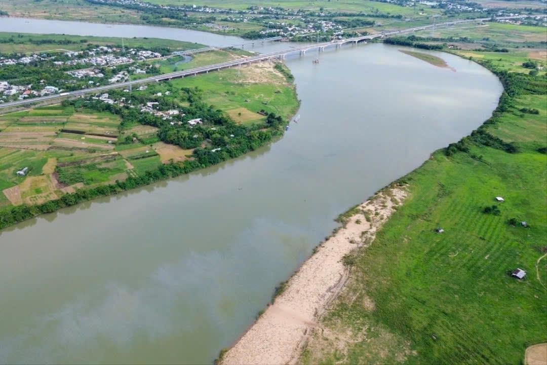 Khảo sát đánh giá lại trữ lượng mỏ cát được đấu giá 370 tỷ đồng