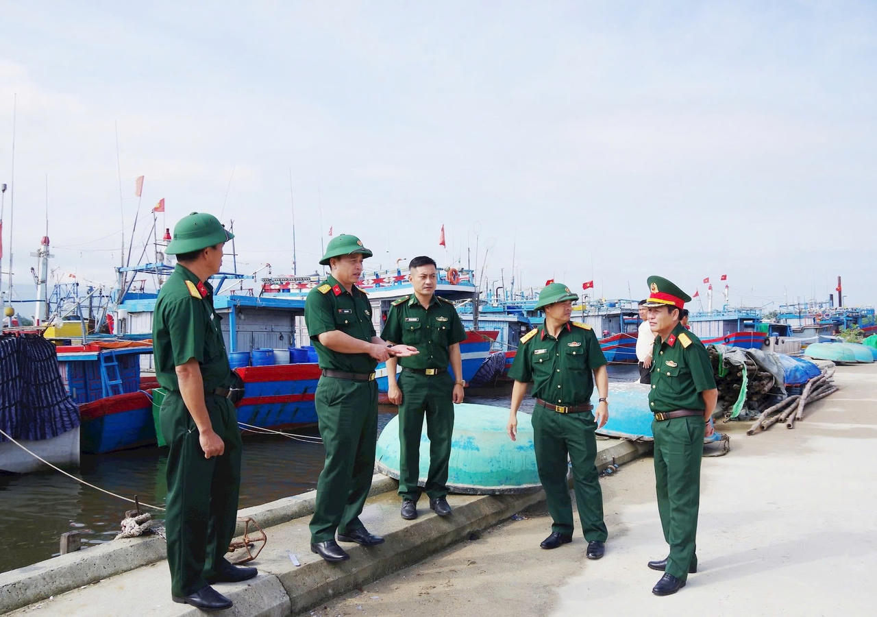 Miền Trung khẩn trương lên phương án chống bão Trà Mi