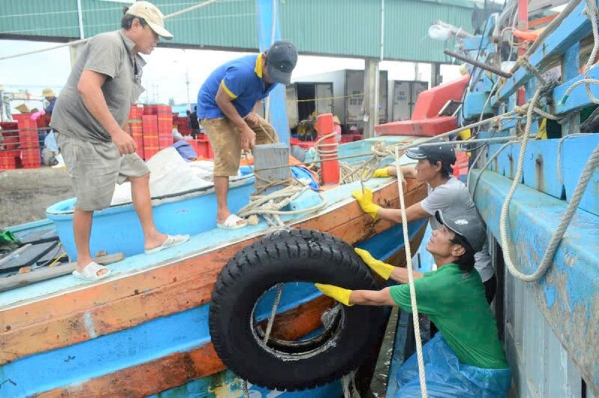 Miền Trung khẩn trương lên phương án chống bão Trà Mi