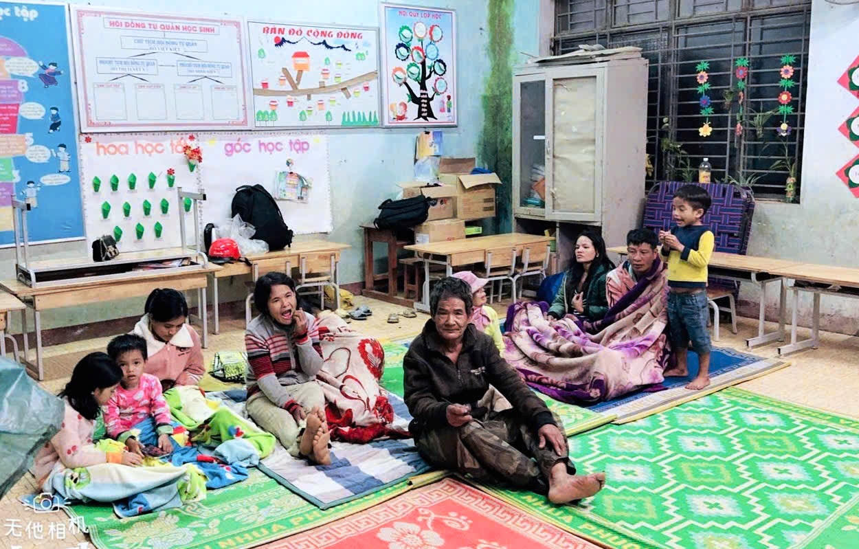 Bão Trà Mi đổ bộ miền Trung, các địa phương ghi nhận thiệt hại ban đầu