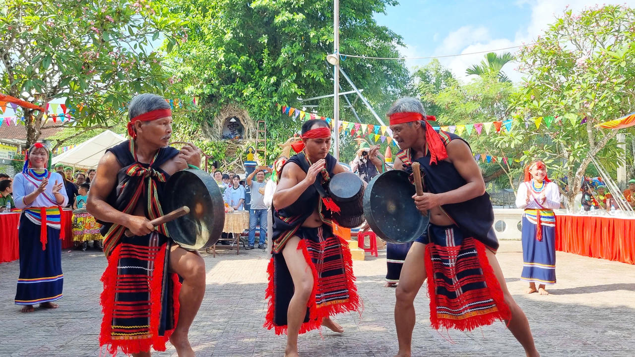 Quảng Ngãi khai phá tiềm năng du lịch trên nền giá trị văn hóa truyền thống