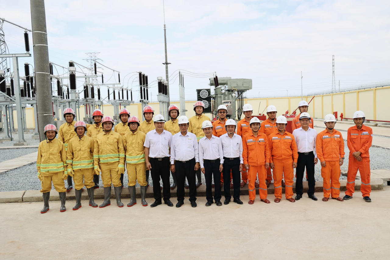 EVNCPC đóng điện dự án trạm biến áp 110kV KCN Phong Điền 