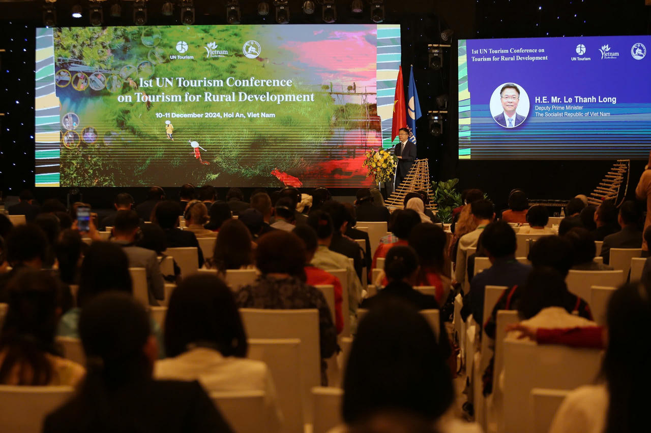 Phó Thủ tướng Lê Thành Long đề nghị 5 giải pháp để phát triển du lịch nông thôn