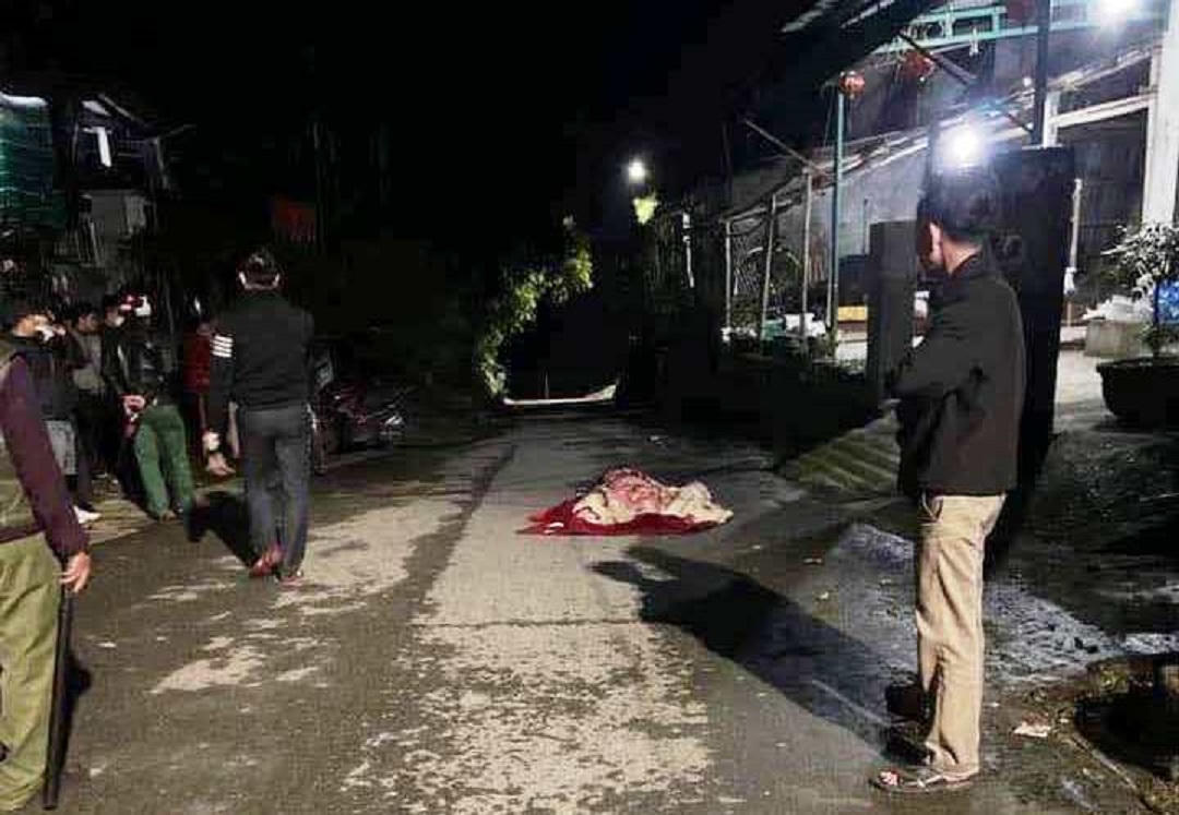 Nghịch tử giết mẹ rồi phi tang thi thể.