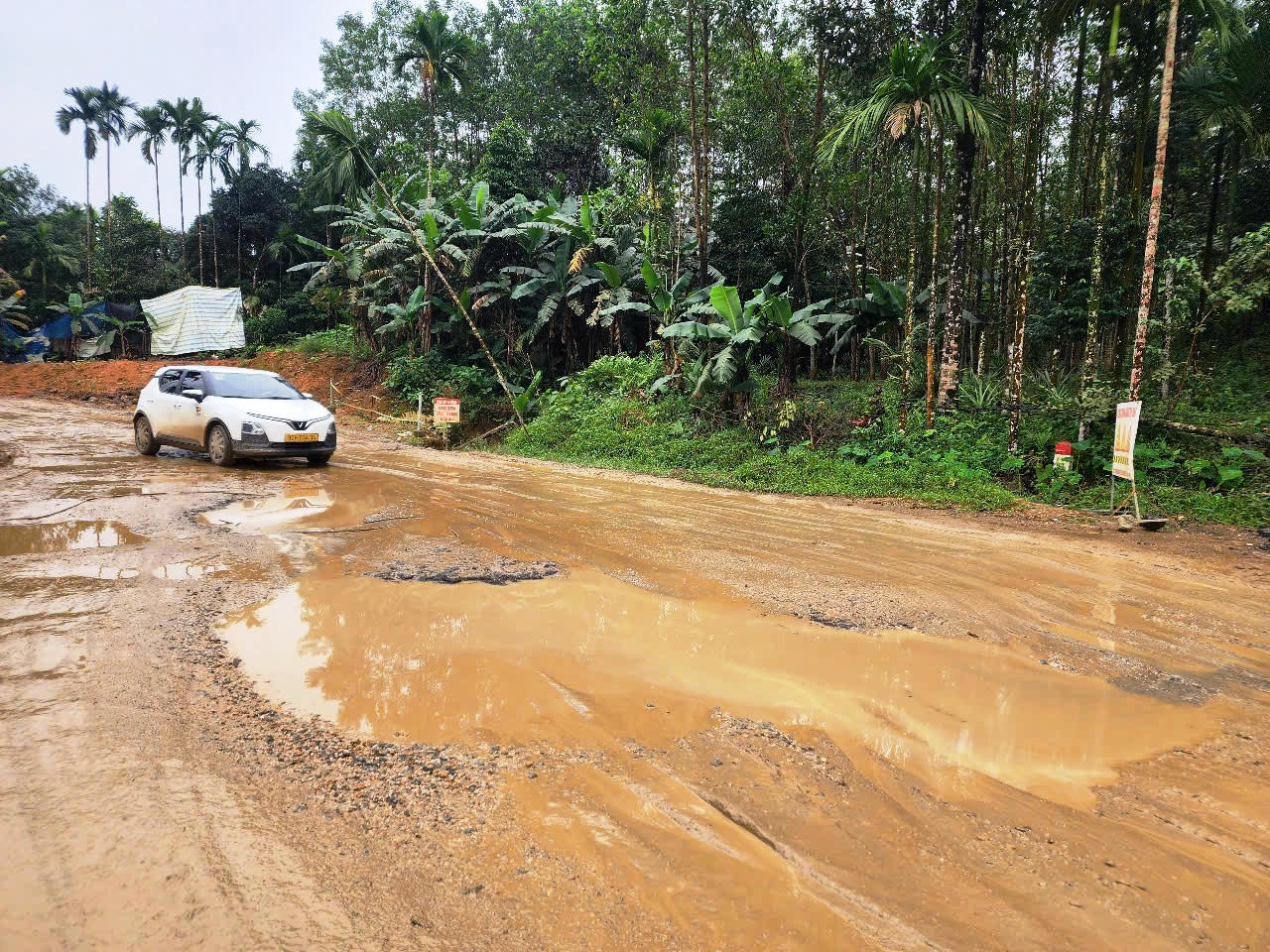 'Ẩn họa' trên tuyến đường thuộc dự án liên kết vùng miền Trung tỉnh Quảng Nam 