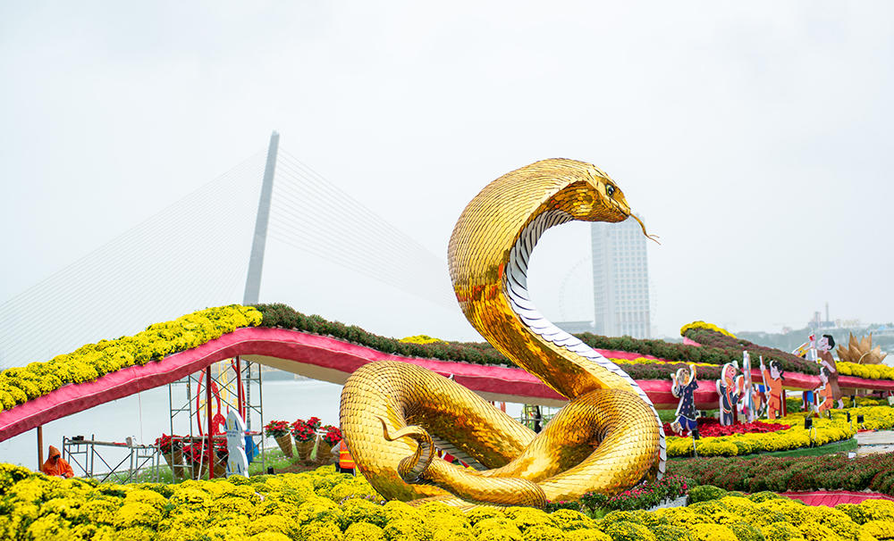 Các tỉnh miền Trung “trình làng” linh vật Tết Ất Tỵ 2025