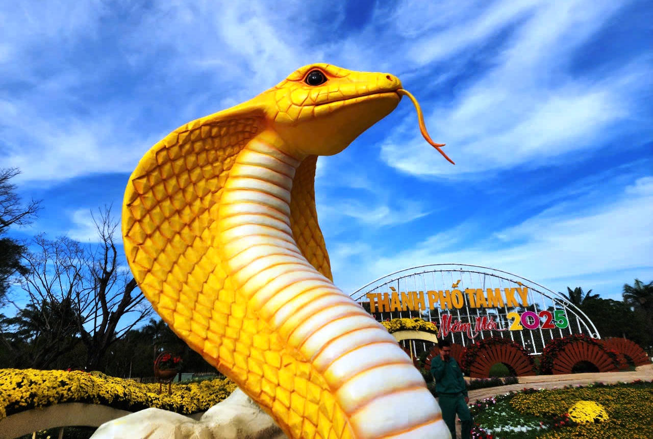 Các tỉnh miền Trung “trình làng” linh vật Tết Ất Tỵ 2025