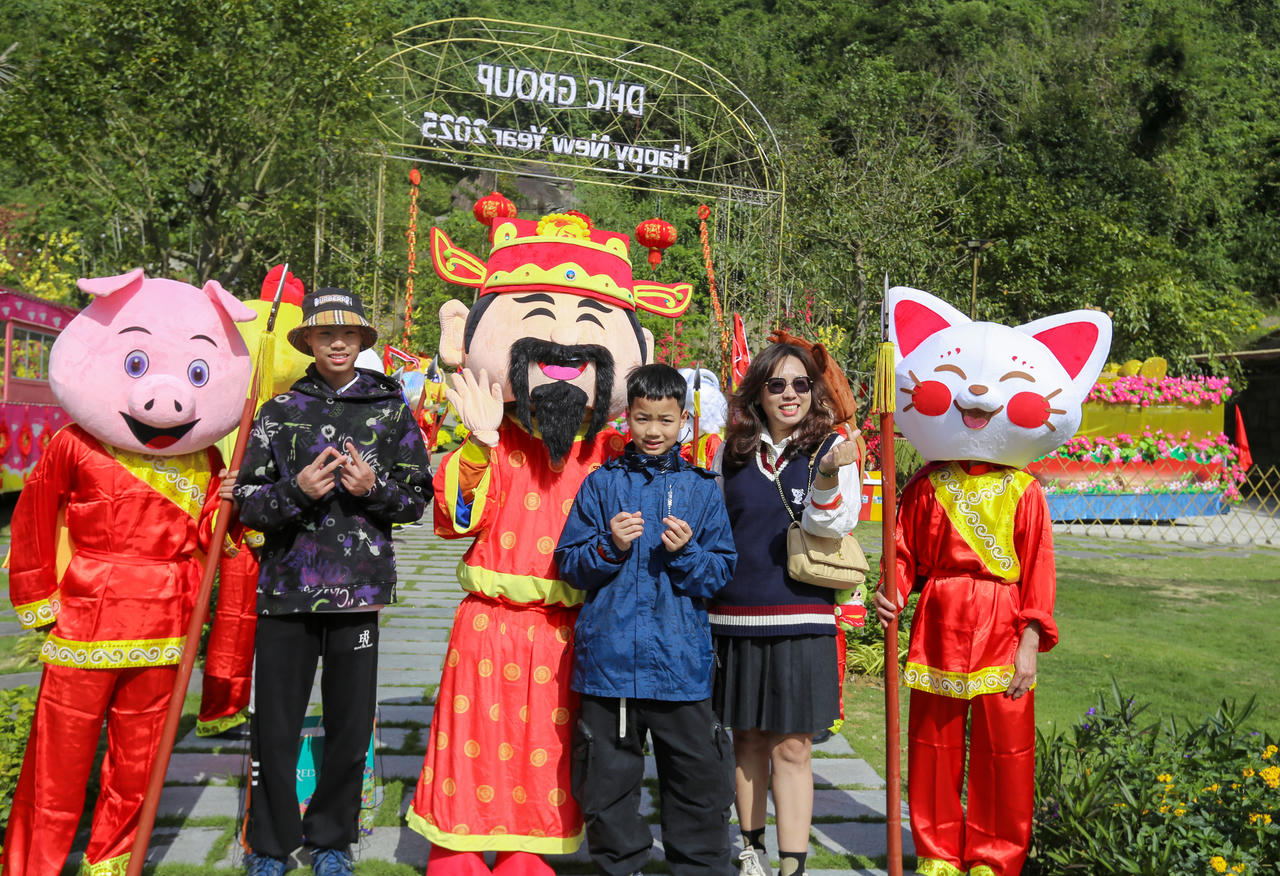 Du lịch Đà Nẵng, Quảng Nam đón hơn 700.000 lượt khách tham quan, lưu trú dịp Tết