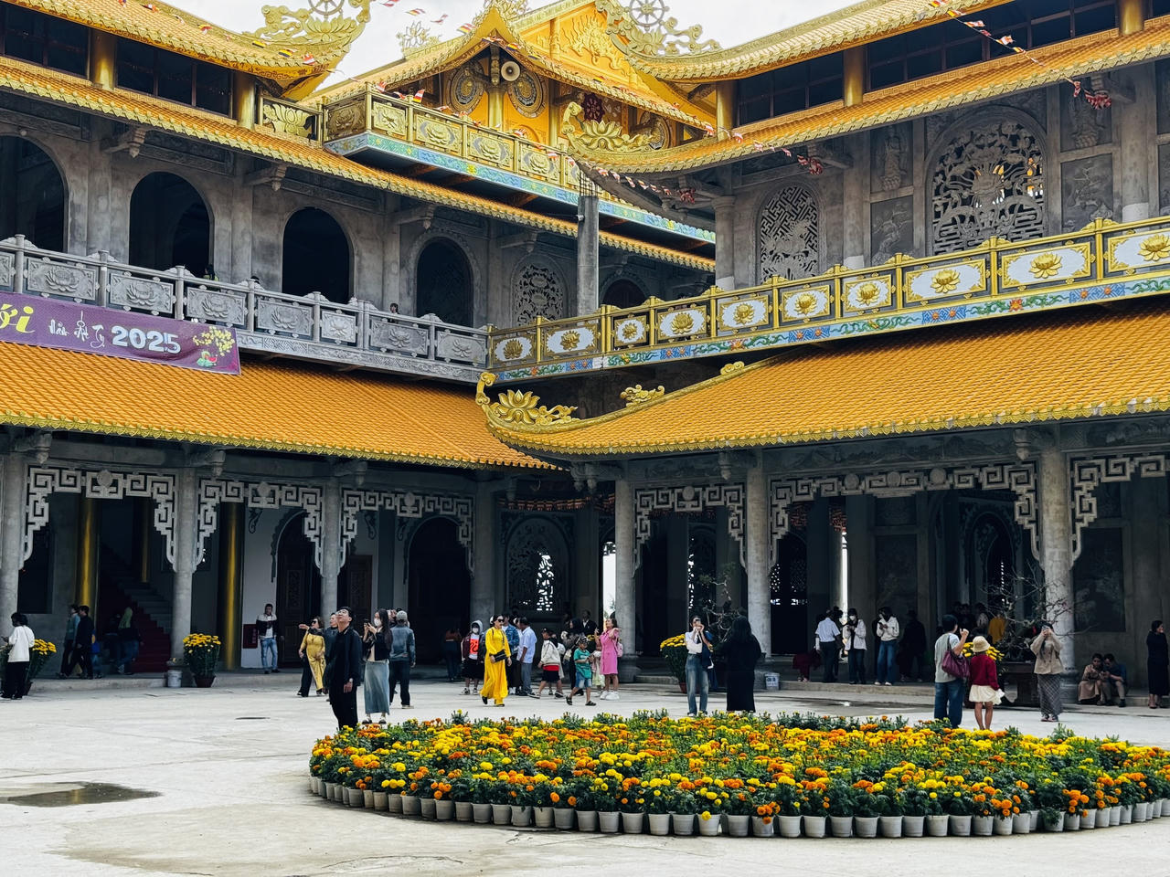 Đầu năm cùng chiêm bái ngôi chùa có tượng Quan Âm cao nhất Đông Nam Á