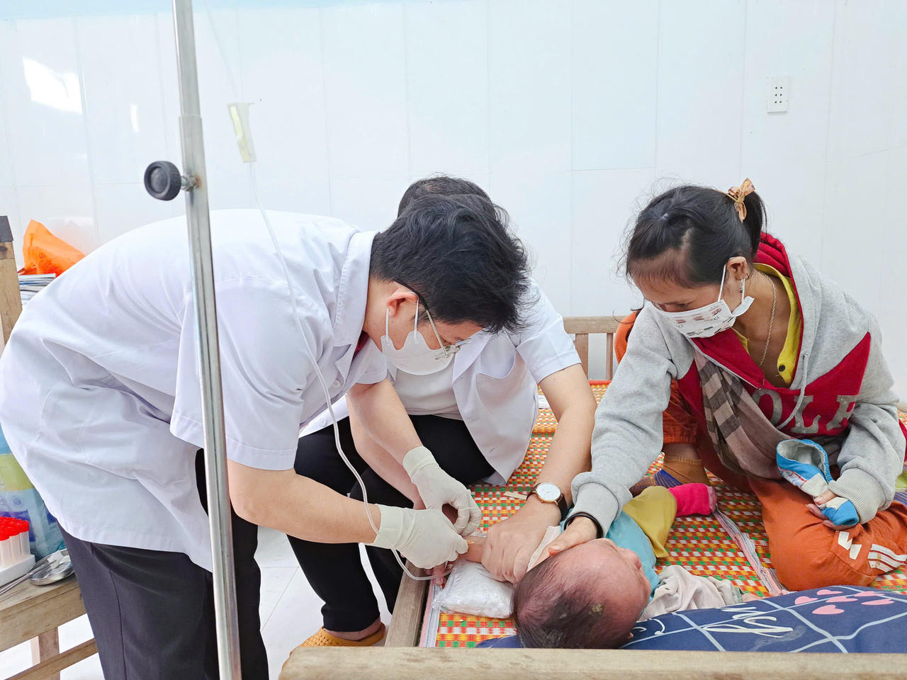 Xác định nguyên nhân khiến 3 cháu bé huyện miền núi Quảng Nam tử vong dịp Tết