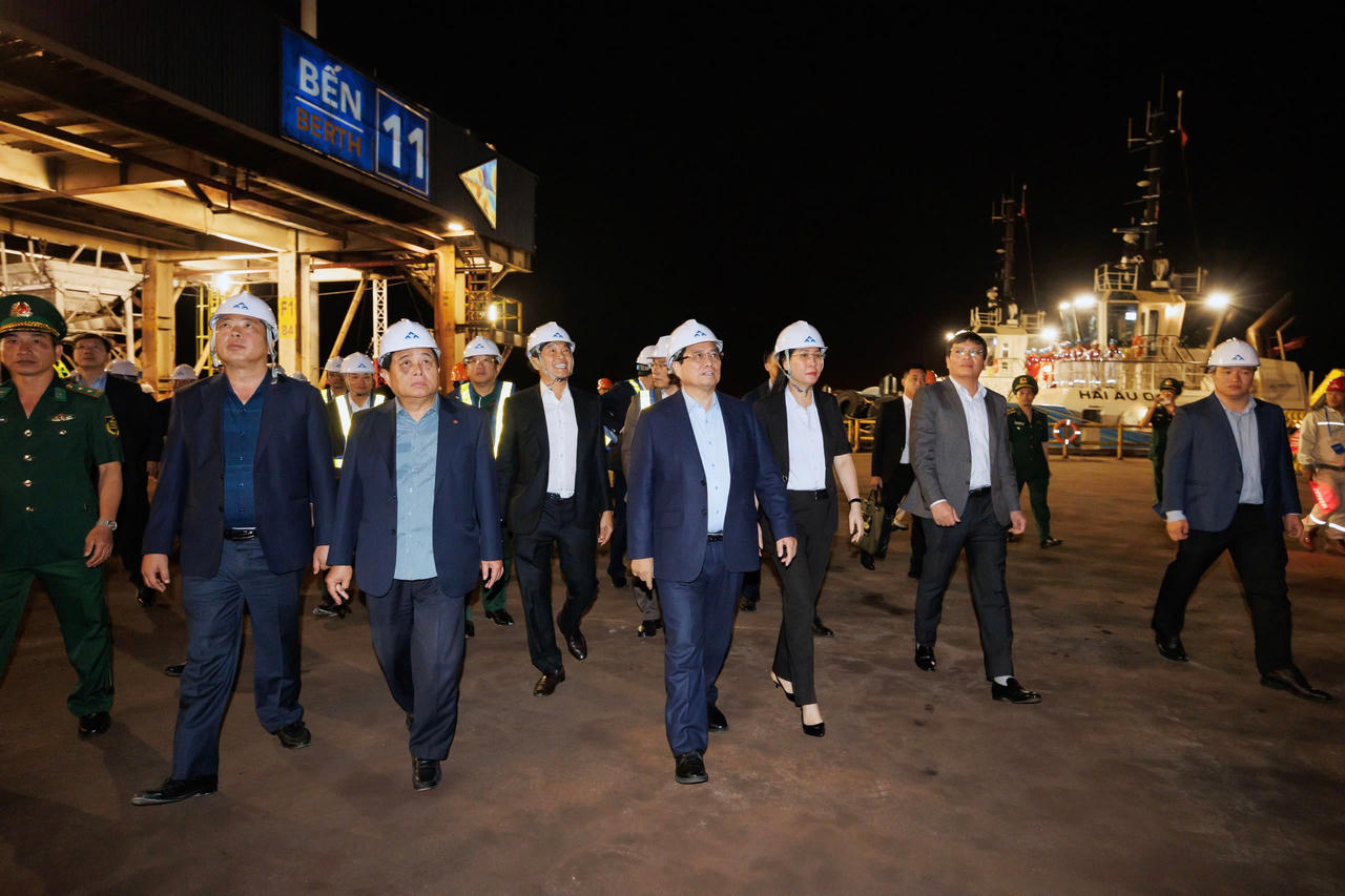 Thủ tướng Phạm Minh Chính thăm Khu liên hợp gang thép Hòa Phát Dung Quất