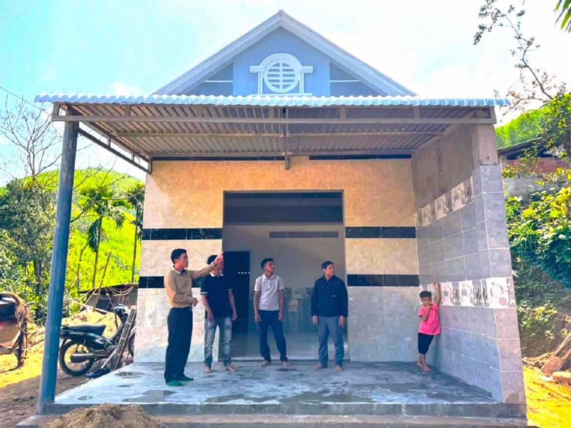 Xã miền núi ở Quảng Ngãi 'về đích' xóa nhà tạm, nhà dột nát