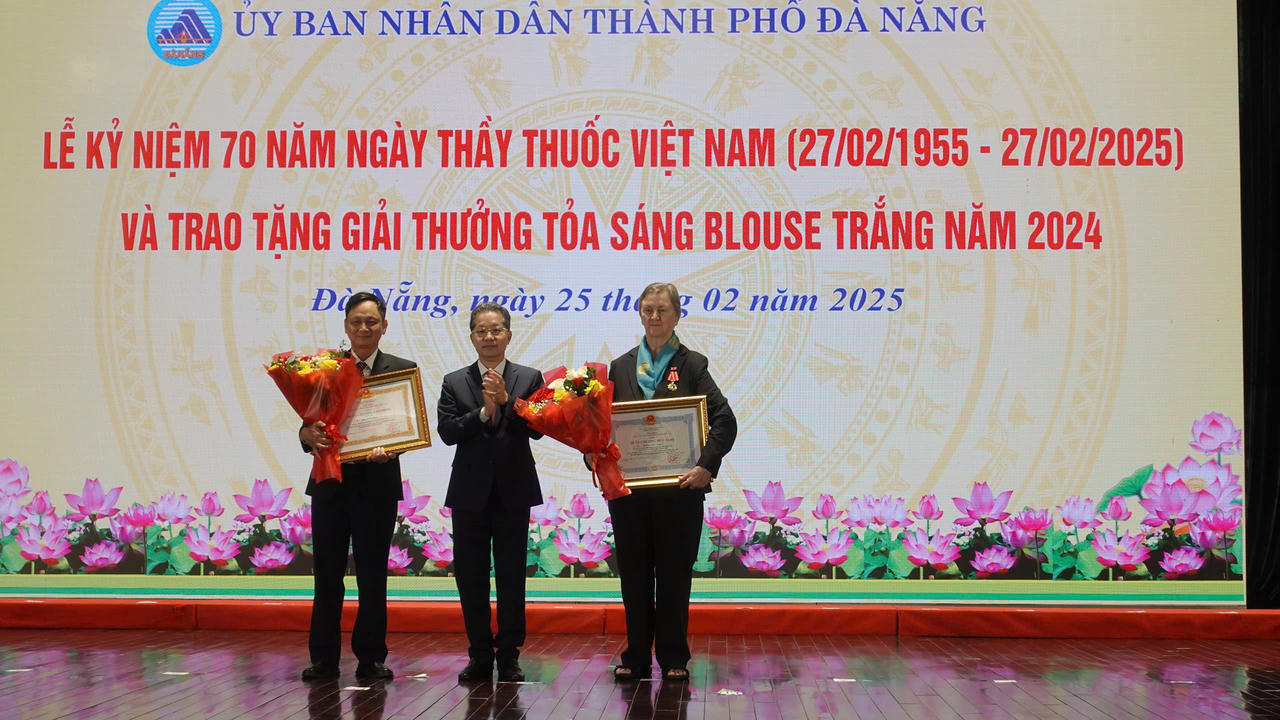 Các tỉnh miền Trung tri ân đội ngũ y, bác sĩ nhân 70 năm ngày thầy thuốc Việt Nam