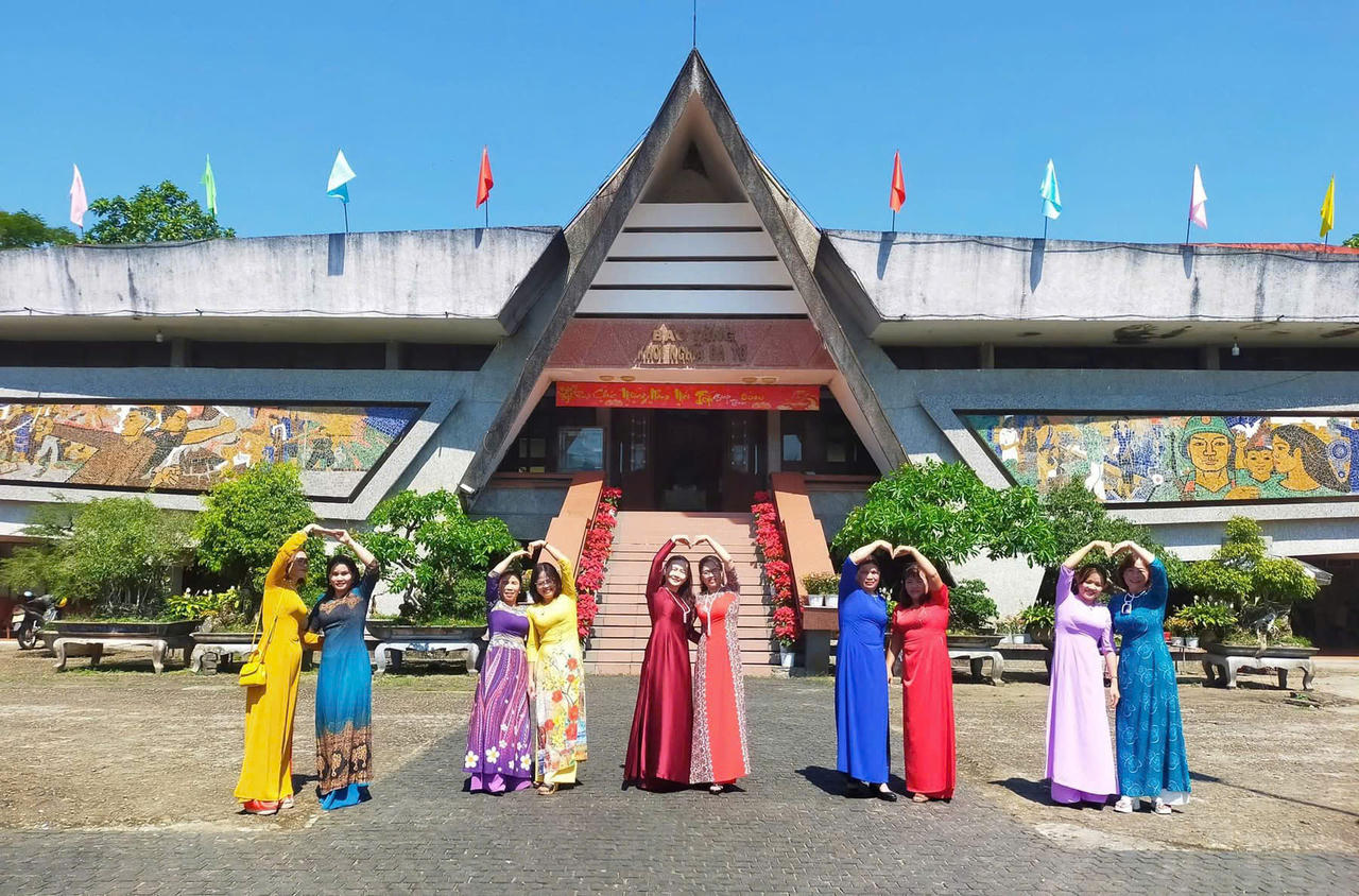 Nhiều hoạt động kỷ niệm 80 năm khởi nghĩa Ba Tơ và 50 năm giải phóng Quảng Ngãi