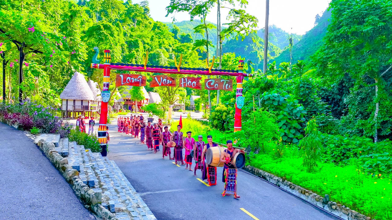 Du lịch phía tây Quảng Nam phát triển bền vững với 'cung đường di sản'