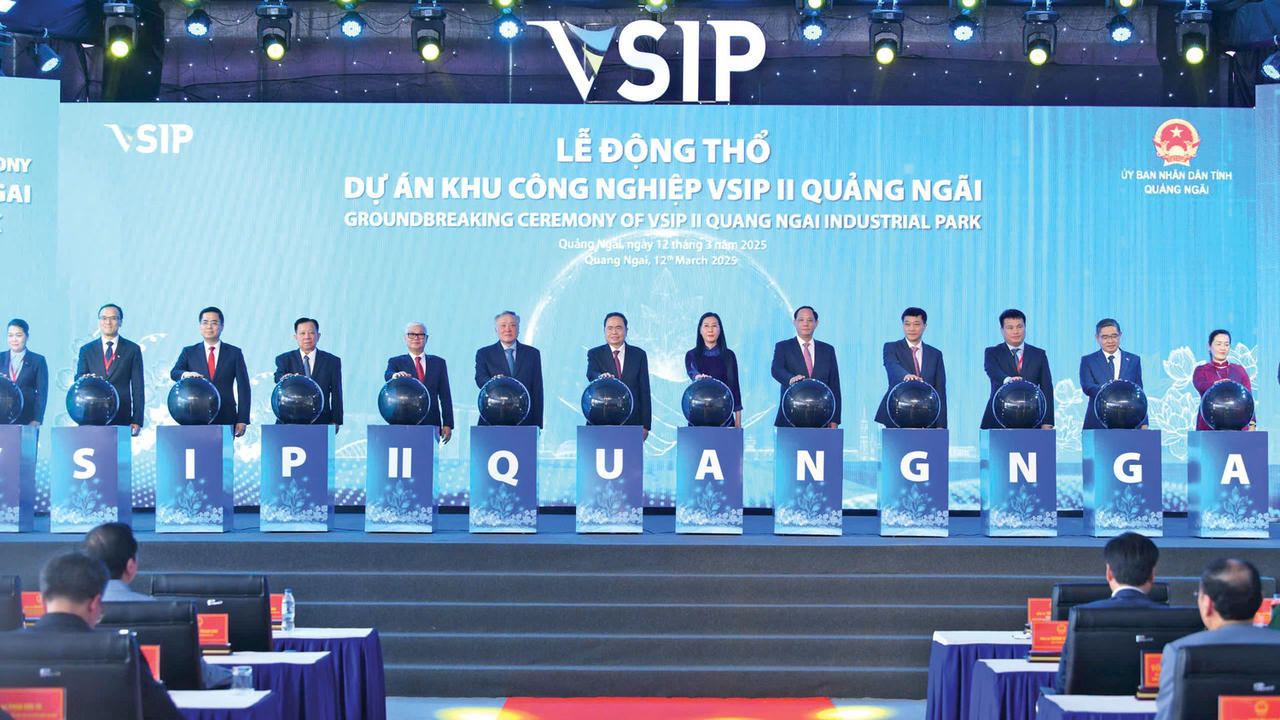 Chủ tịch Quốc hội dự lễ động thổ Khu công nghiệp VSIP II Quảng Ngãi 