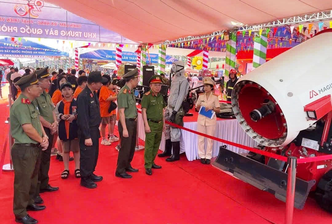 Đà Nẵng triển lãm thành tựu 50 năm phát triển và hội nhập