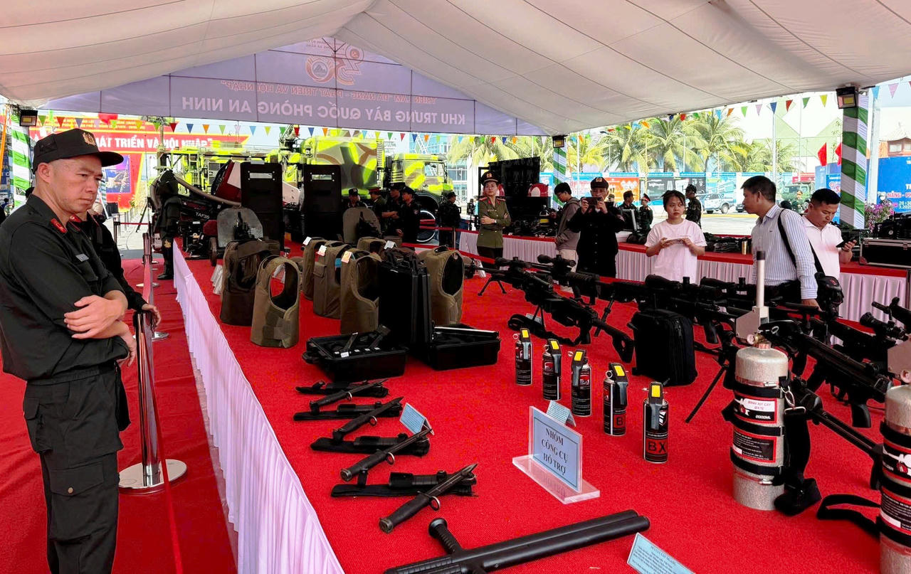 Đà Nẵng triển lãm thành tựu 50 năm phát triển và hội nhập