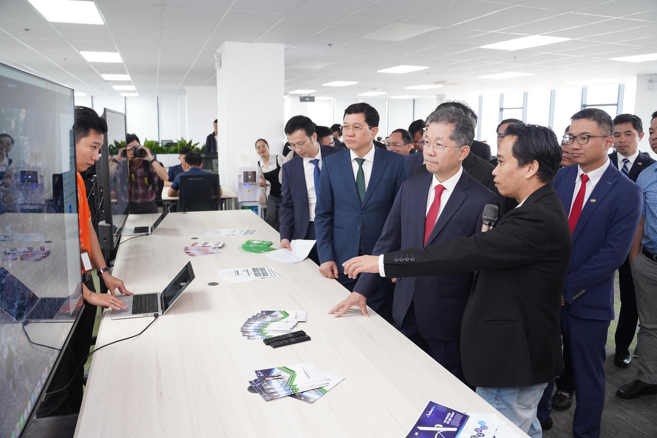 Khai trương Trung tâm R&D về công nghệ cao và chíp bán dẫn tại Đà Nẵng