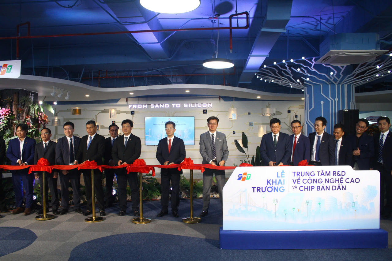 Khai trương Trung tâm R&D về công nghệ cao và chíp bán dẫn tại Đà Nẵng