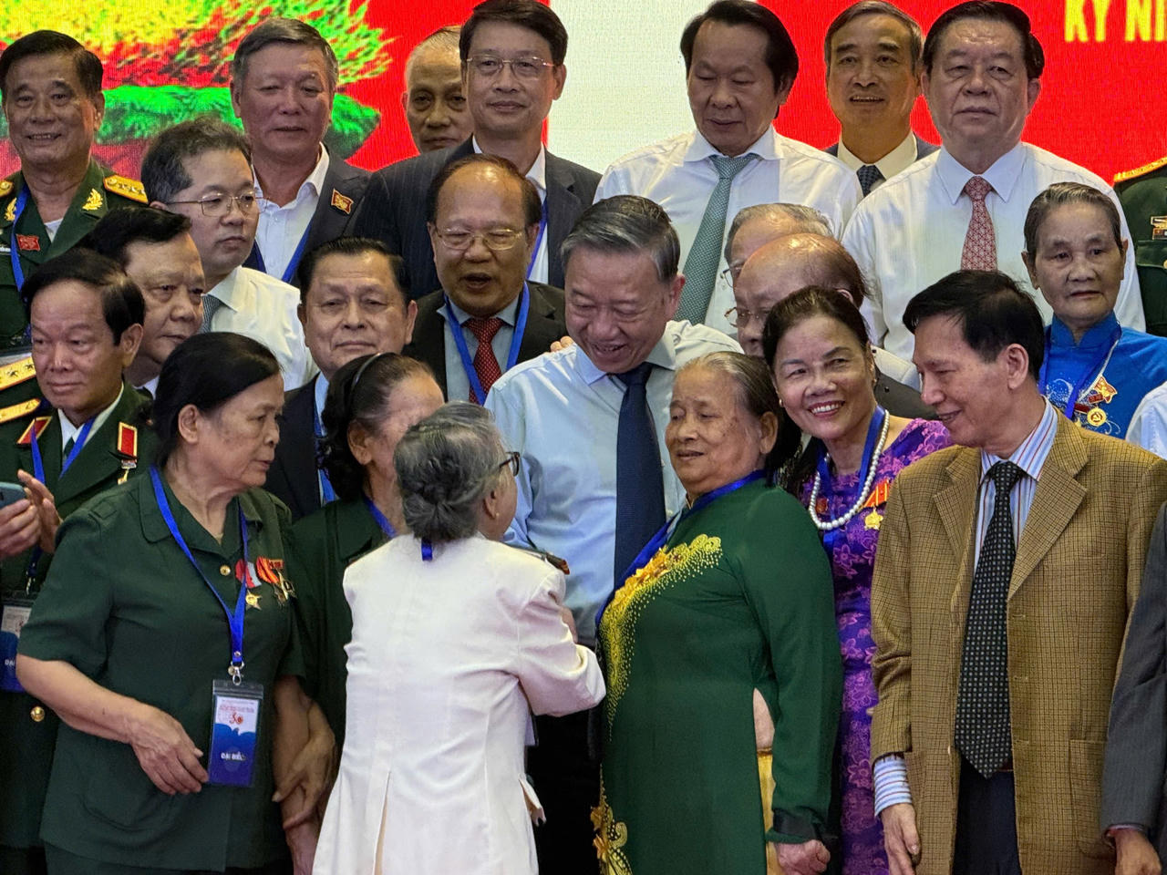 Tổng Bí thư gặp mặt cán bộ lão thành cách mạng, người có công, gia đình chính sách tiêu biểu khu vực miền Trung - Tây Nguyên