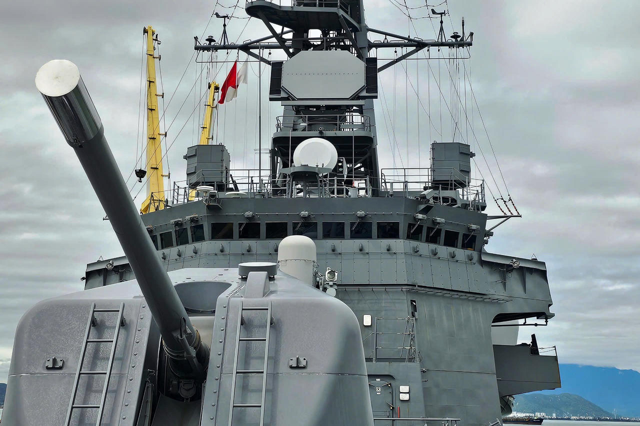 Tàu huấn luyện Suzunami của Nhật Bản thăm hữu nghị Đà Nẵng