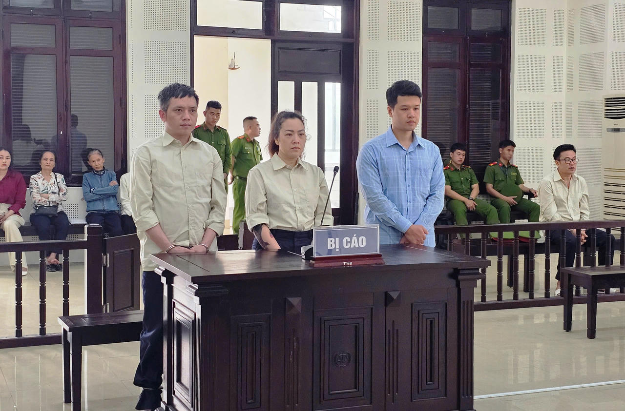 Tuyên án các đối tượng trong đường dây làm thị thực "chui" đưa người sang châu Âu