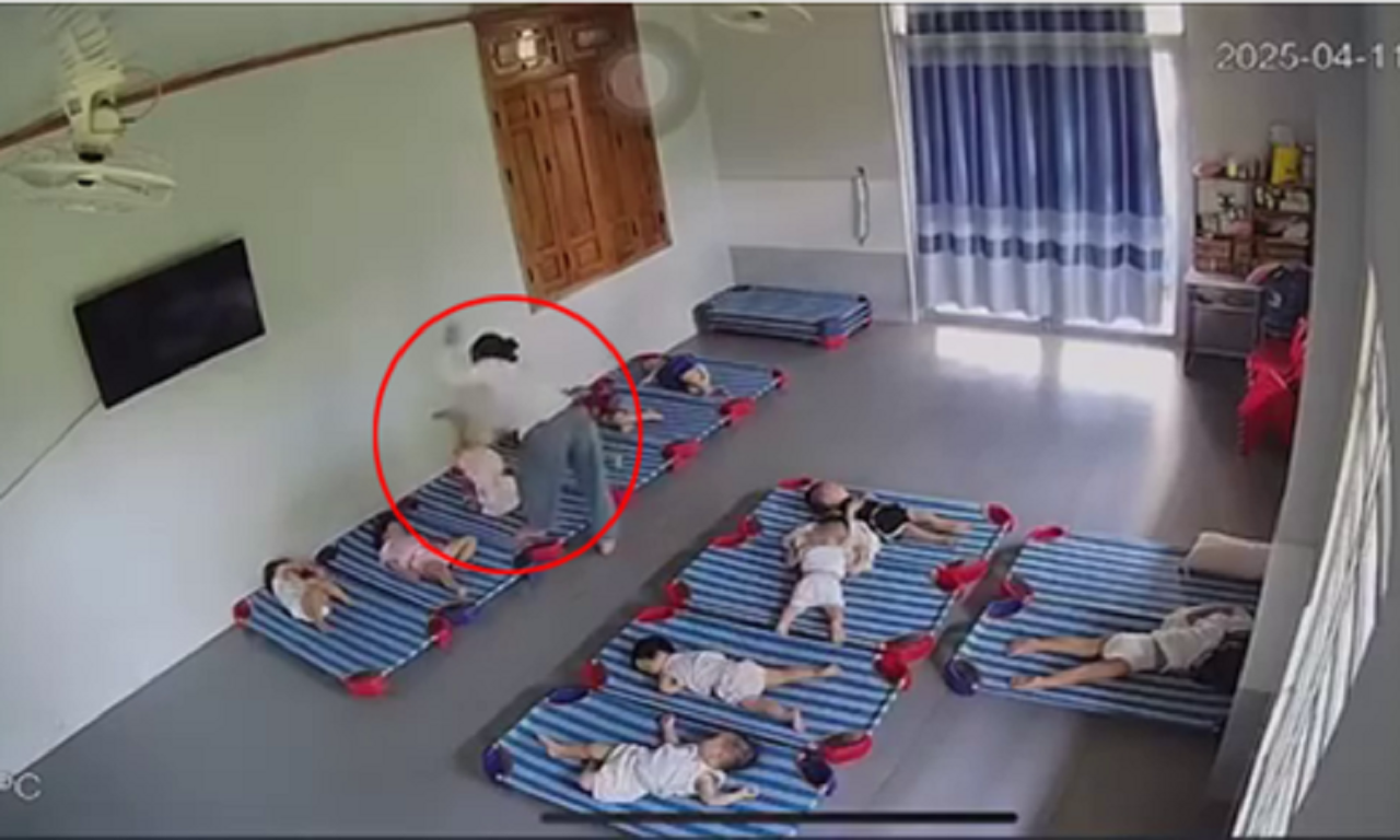 'Bảo mẫu' thừa nhận hành vi bạo hành trẻ 20 tháng tuổi ở Quảng Nam