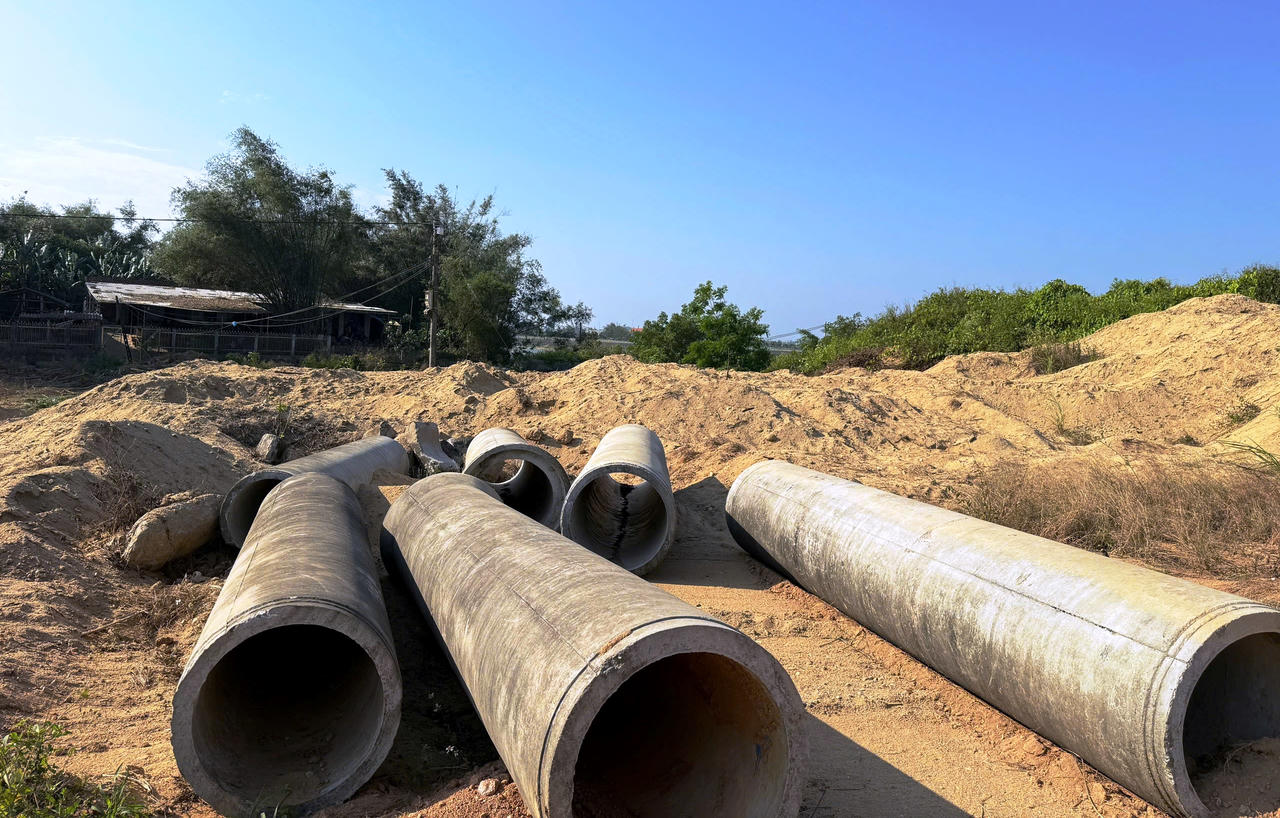 Cận cảnh công trình nghìn tỷ “đắp chiếu” suốt 6 năm bên sông Trà Khúc