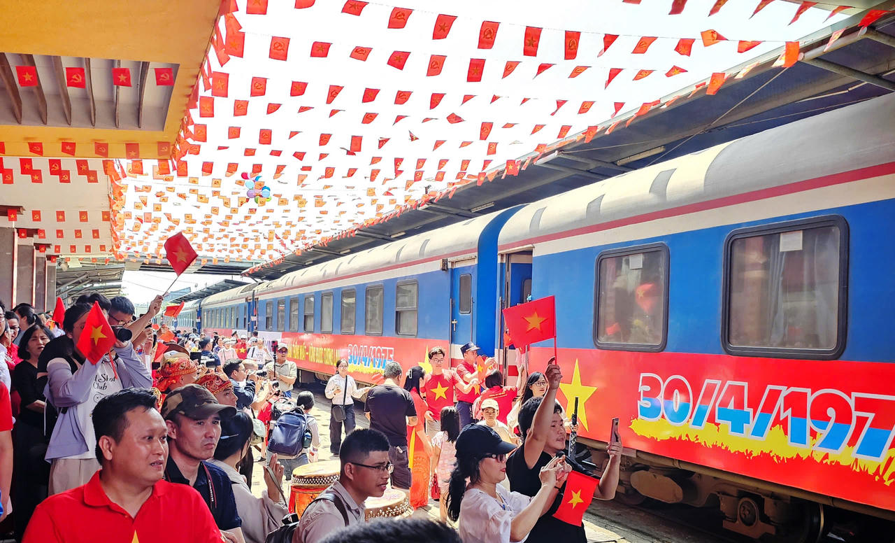 Đón 'đoàn tàu thống nhất' đúng ngày giải phóng 30/4